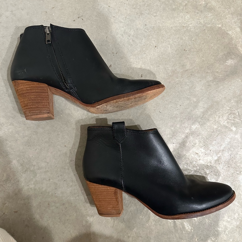 Madewell Black Leather Ankle Boots